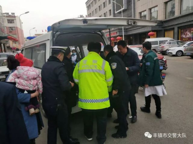 民警深夜救助醉酒男子，守护城市温暖之夜