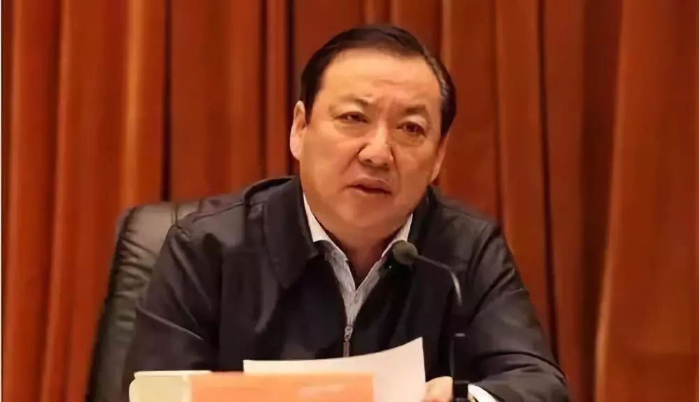 中央组织部决定，白晓光履新——新任领导肩负重任与挑战
