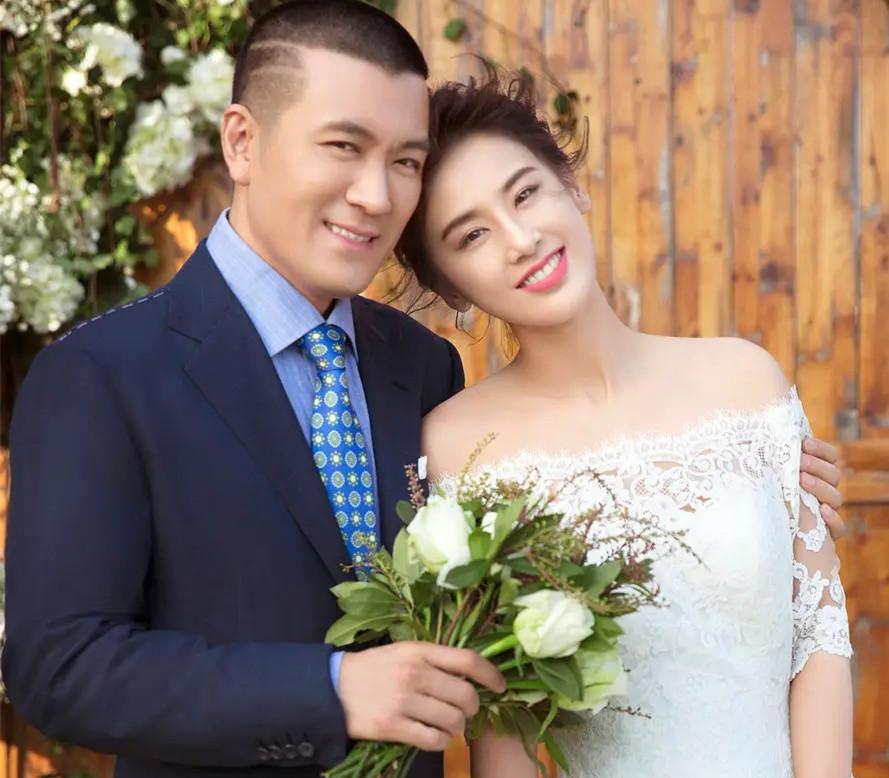 黄圣依和杨子的婚姻之谜，坚守之路背后的故事与原因探究。