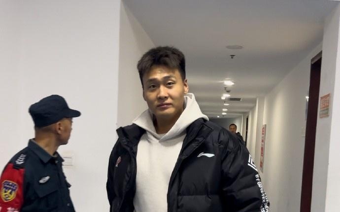 媒体热议赵睿顺利通过体测，展现潜力与决心的无限可能