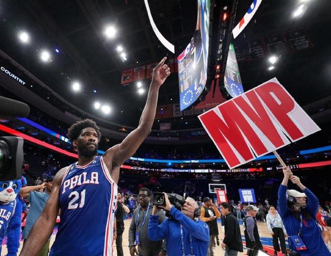 NBA对乔尔·恩比德比赛参与情况展开深度调查，探寻巨星背后的真相
